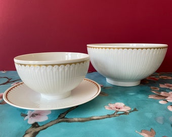 2 Vintage Serving Bowls Saucier 1960s Bavarian Porcelain Hutschenreuther Elite Peseta Bowl Set Gold Rim Textured White Gravy Boat Underplate