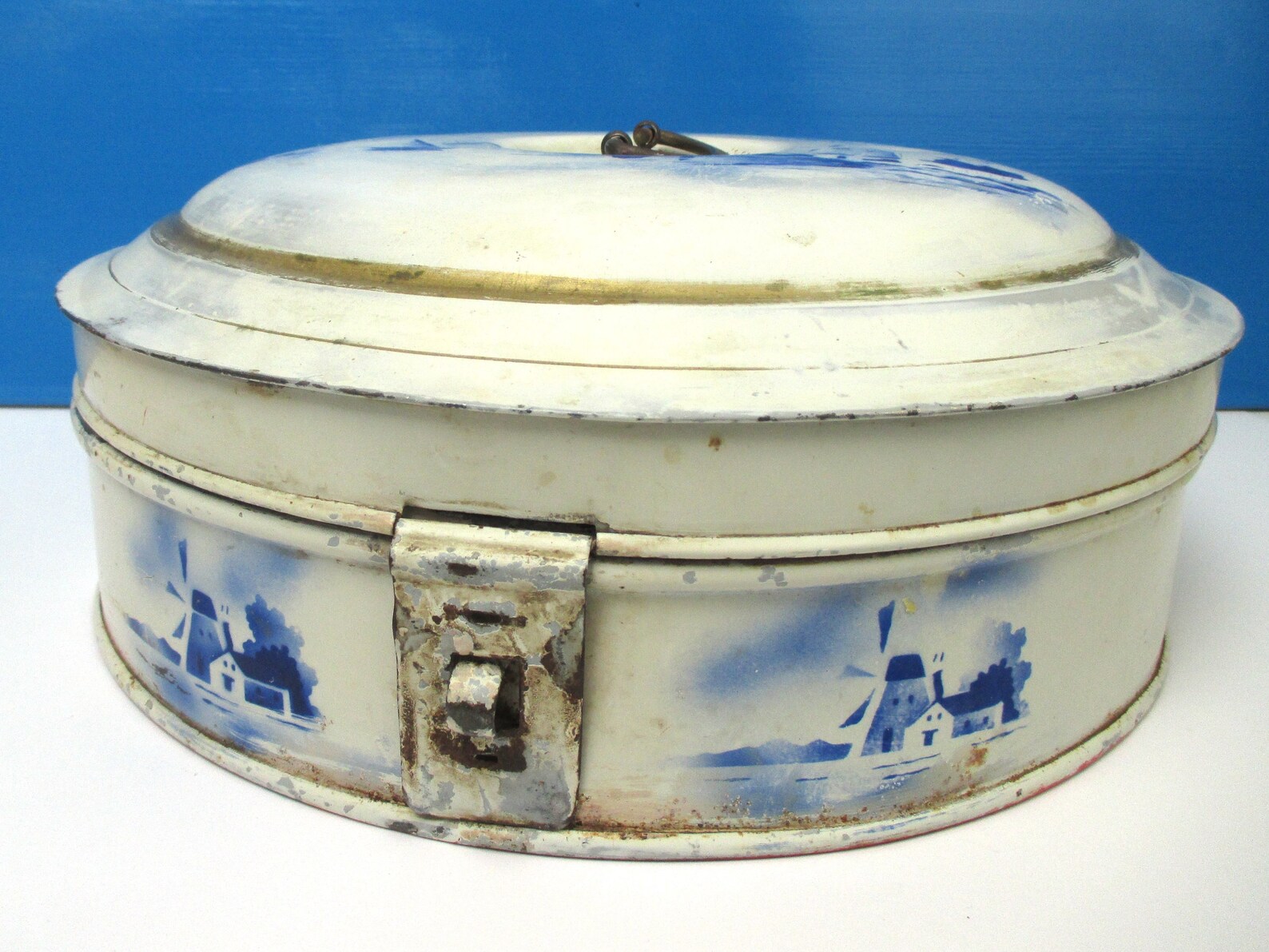 Antique Enamel Bread Box Round Tin With Handle 14 1920s Etsy