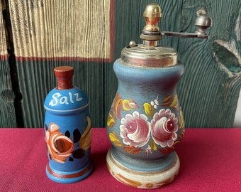 Vintage Wood Pepper Mill and Salt Shaker with German Folk Art Painting Wooden Table Decoration S&P Set Farmhouse Kitchen Mother Gift