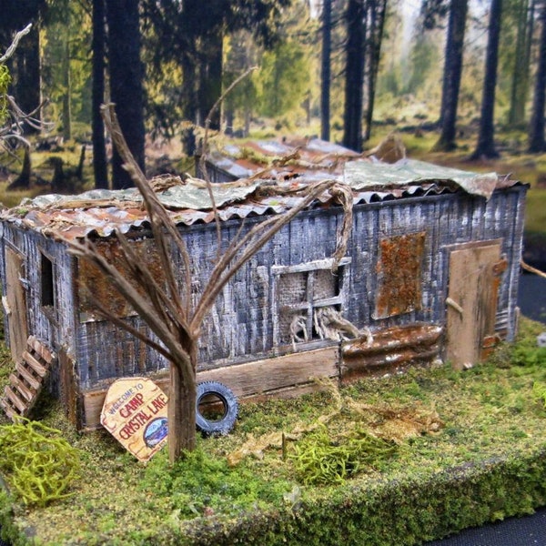 Friday The 13th Jason’s Shack Cabin~Lighted~Jason Voorhees Diorama~HO Scale~Horror Movie House~Abandoned House~Haunted House~Bates Psycho