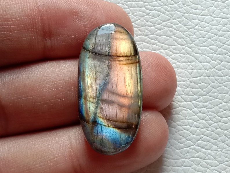 Natural Multi Purple Labradorite Cabochon Purple Flashy Labradorite Gemstone Loose Gemstone Both Side Polished Oval Shape 32x16x6 mm 32 Crt