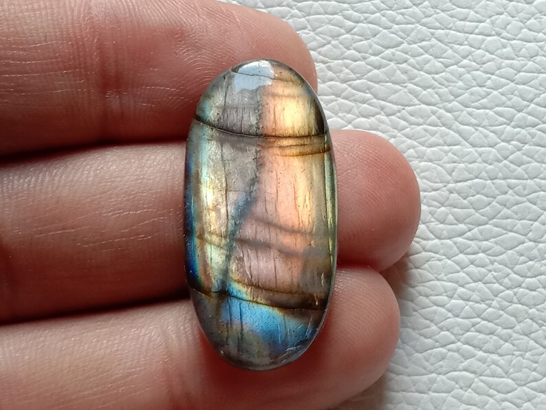 Natural Multi Purple Labradorite Cabochon Purple Flashy Labradorite Gemstone Loose Gemstone Both Side Polished Oval Shape 32x16x6 mm 32 Crt
