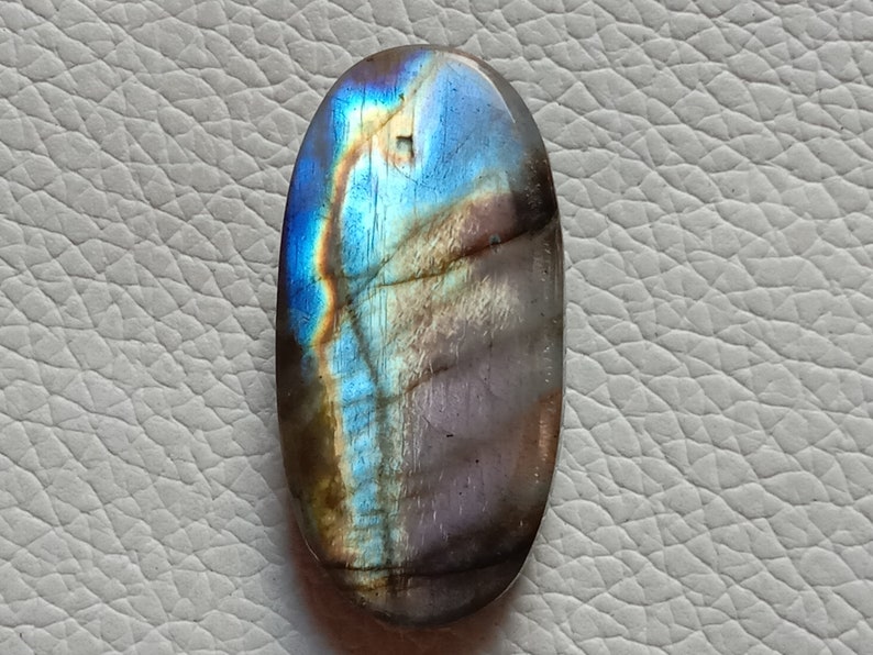 Natural Multi Purple Labradorite Cabochon Purple Flashy Labradorite Gemstone Loose Gemstone Both Side Polished Oval Shape 32x16x6 mm 32 Crt