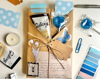 Blind Date With A Book Large | Mystery BookTok Surprise Book | Bookish Gifts Secret Santa White Chocolate | Romance, Thriller, Fantasy, YA