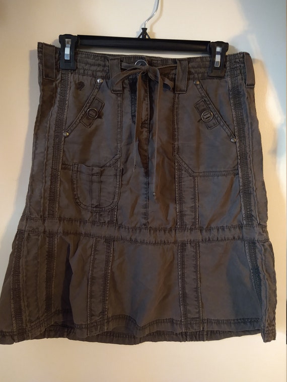 Women's cargo skirt