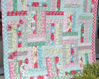 Scarica il PDF del modello di trapunta Wild Irish Rose, moderna trapunta trapuntata rapidamente assemblata a macchina e applicata a macchina