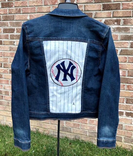 Supreme New York Yankees Denim Trucker Jacket Black Large IN HAND