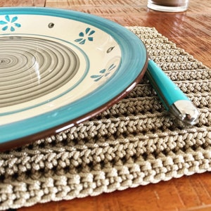 Scheme for making a crochet placemat