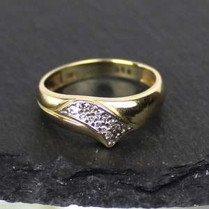 Brilliant Cut Diamond Ring, 14 Diamonds, 14K Gold