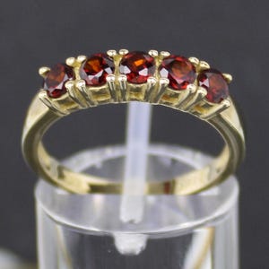 Garnet Ring, Gold Ring, 8-karat 333 Gold
