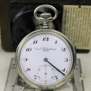 Reloj de bolsillo antiguo de plata, década de 1900 en venta en Pamono