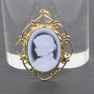 Art Nouveau pendant, layer stone cameo, 585 yellow gold, around 1910