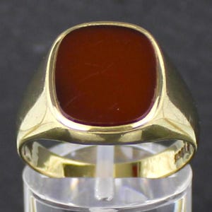 Men's Ring, Gold Ring, Signet Ring with carnelian, 333 yellow gold, 1960s