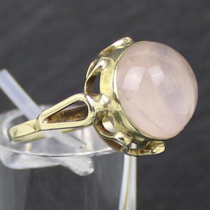 Rose Quartz Gold Ring, 333 yellow gold, 1940s/1950s