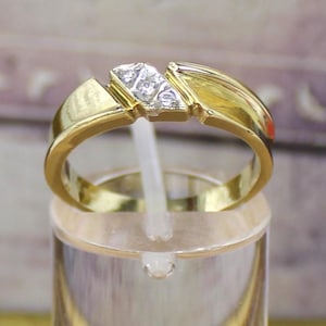 Sapphire Gold Ring made of 585 yellow gold, 14 carat, White Sapphires
