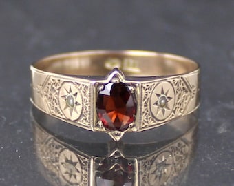 Antiker Granat-Goldring, Viktorianisches England, 333er Gold (Antique garnet gold ring, Victorian England, 333 gold, 8 Karat)