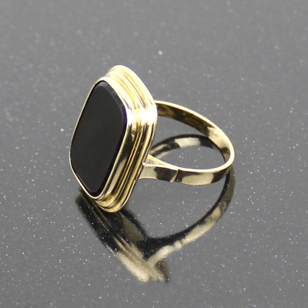 Onyx-Goldring aus 585er Gelbgold, 14 Karat, um 1940