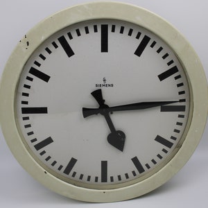 Orologio di fabbrica Siemens Bauhaus, orologio radiofonico, intorno al 1950 (Orologio di fabbrica Siemens Bauhaus, intorno al 1950)