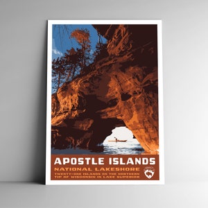 Poster de viagem estilo vintage das Ilhas Apóstolo National Lakeshore - 8x10 - 12x18 - 18x24 - 24x36 / 4x6 Cartão postal estilo WPA Wisconsin Art Print