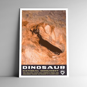Monumento Nacional dos Dinossauros Estilo WPA Cartaz de Viagem Estilo Vintage 8x10 - 12x18 - 18x24 - 24x36 / 4x6 Cartão Postal Colorado EUA Retro Art Print
