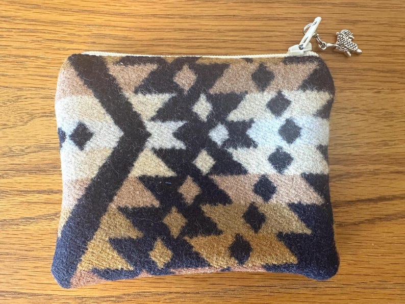 Pochette in lana Pendleton con motivo tribale stile sud-ovest, borsa con cerniera, portamonete in stile western, regalo artigianale da uomo, organizer da viaggio. immagine 14