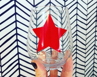 Personalized Acrylic Wine Glass – 20oz Custom Shatterproof Gift