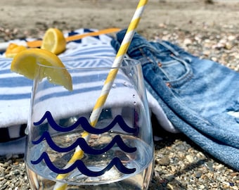 Coastal Acrylic Stemless Wine Glass: Ocean Waves Beach Decor