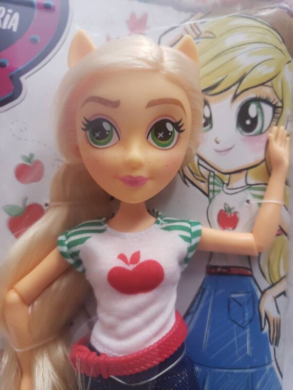 my little pony equestria applejack fashion doll
