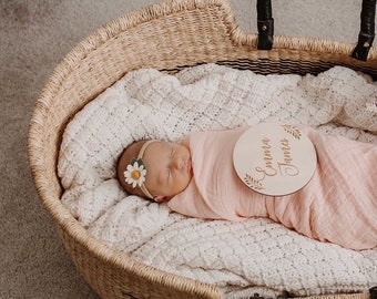Daisy Flower Baby Girl Newborn Headband for Photo Announcement, Daisy Flower Baby Shower, April Birth Flower Gift