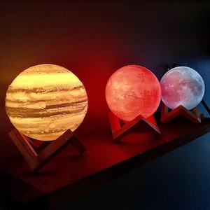 Planet Lamps with 16 Colors (Real Space Data Images) -  Remote and Stand included - 3D printed