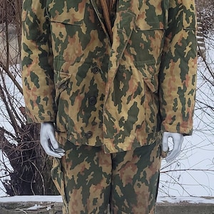 ロシア軍 VSR-93迷彩服 新品 未使用品 ロシア軍 VSR-93迷彩 冬季用 戦闘服 上下