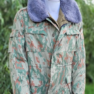 Vintage Soviet Era 1990s Winter Jacket Abstract Pattern Camo Style Detachable Liner Warm Lined Retro Outerwear