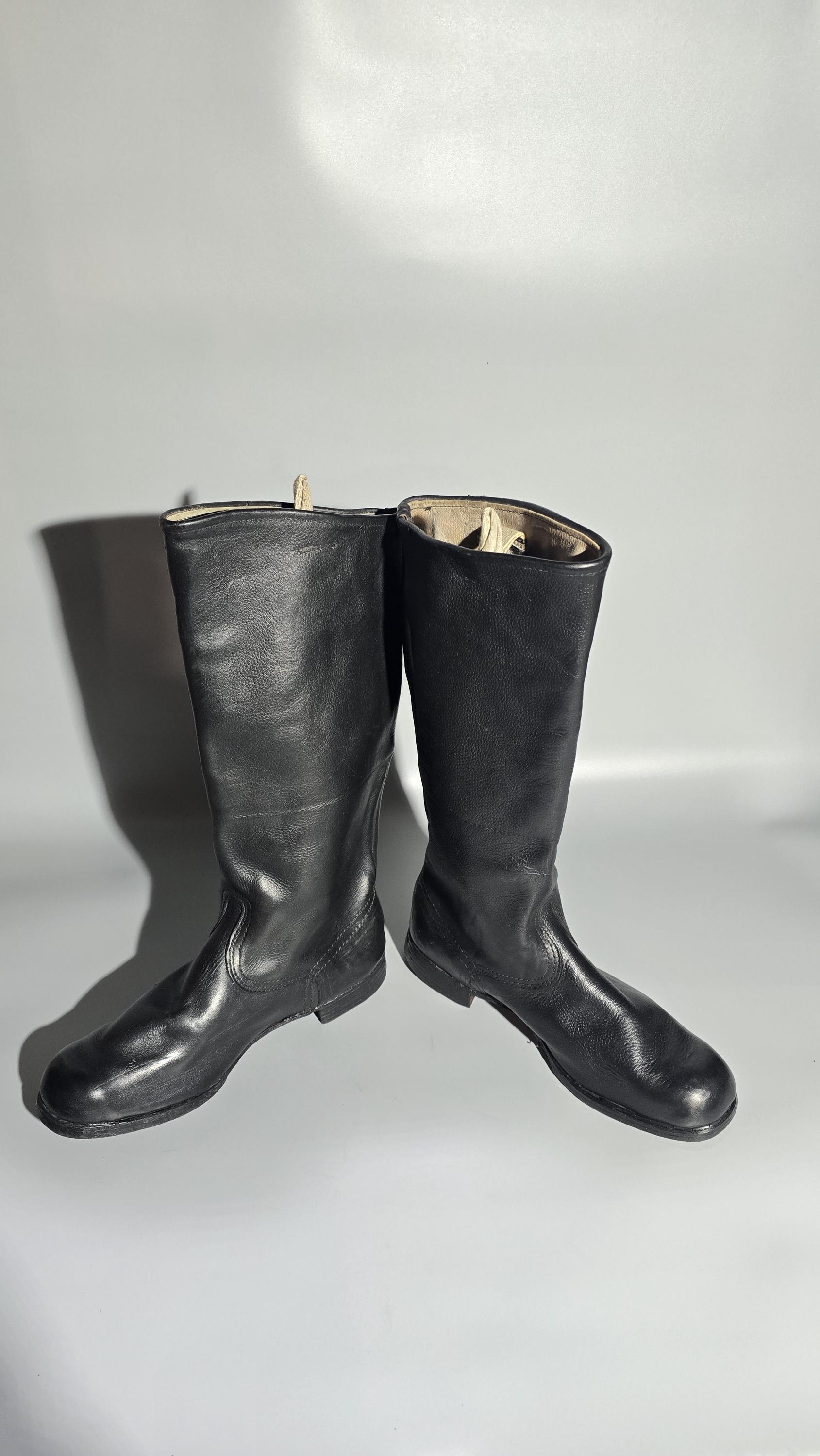 ヴィンテージユフトレザーブーツ、珍しい古い時代のフルレザーデザイン