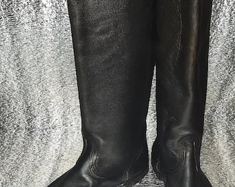 Stivali in pelle Yuft vintage, leggendari, di vecchia data, calzature classiche e pesanti con suola in cuoio