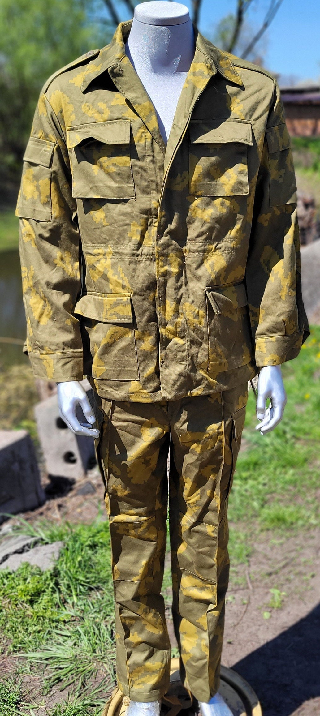 インベーダー迷彩です！【旧ソ連の軍服】KGB国境警備隊迷彩