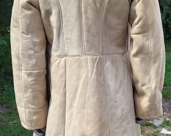 ヴィンテージの厚手のシープスキンの毛皮のコート、冬のロングコート