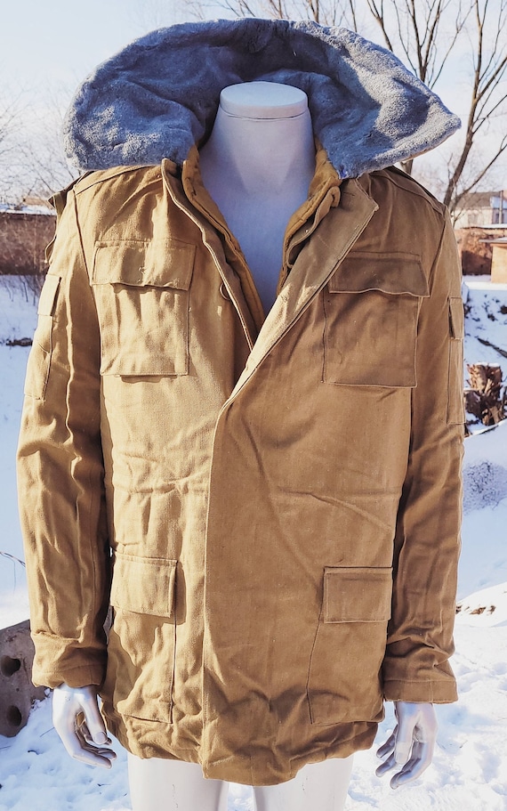 Ropa militar online sovietica
