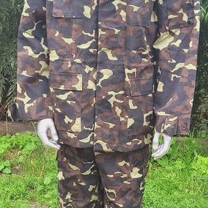 Military camouflage uniform waffle Ukrainian army 2000s