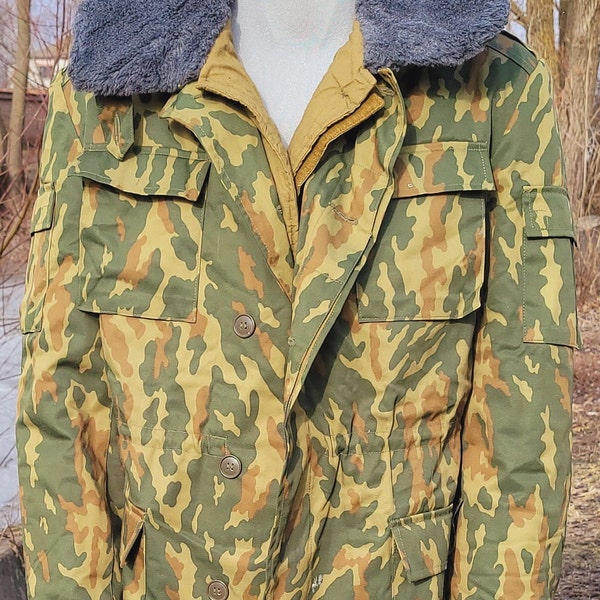 Vintage Military Winter Combat Jacket VSR 93 in Flora Camouflage Patterns with 1990s Army Pistol Pocket