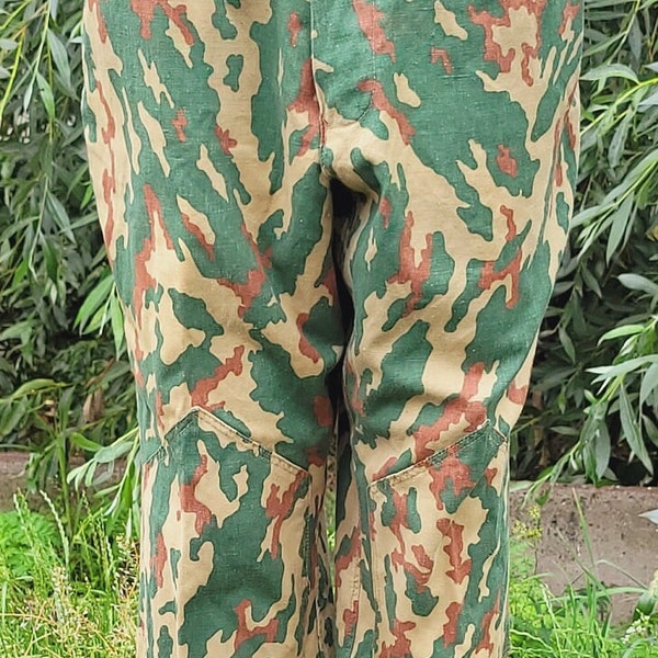 Vintage military combat camouflage pants Barfikha army 1990s