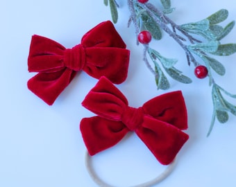 Valentine's Baby Headband, Red Valentine Hair bows, Newborn Headbands, Girls Toddler Hair Clips, Hair Bows, Toddler Hair Bows, Velvet Bows.