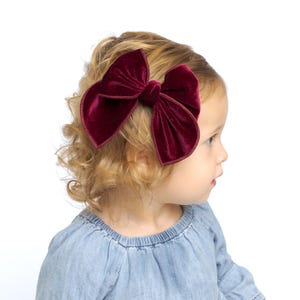 Christmas Fable Bows, Toddler Hair Clips, Girls Velvet Hair Bows, Holiday Bow Headband, Baby Girl Headbands, Red Fall and Winter Velvet Bow