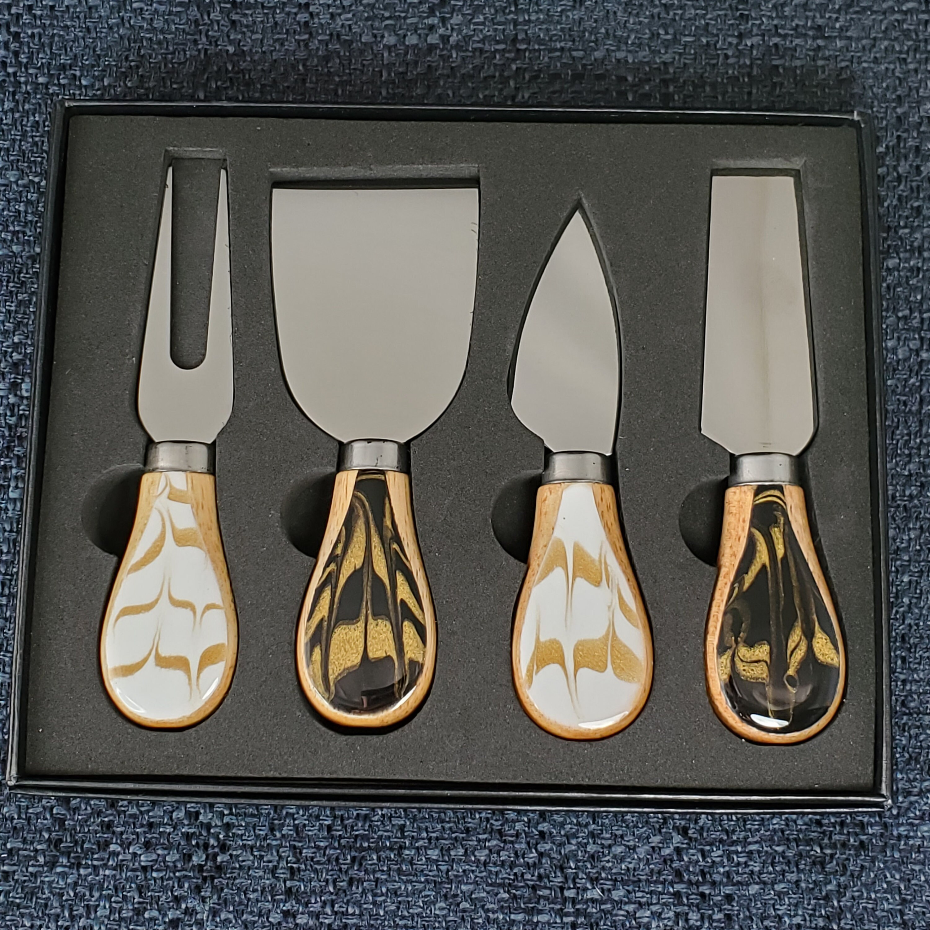 Cheese Knife Set with Gift Box Alternating Black & White with Etsy.de