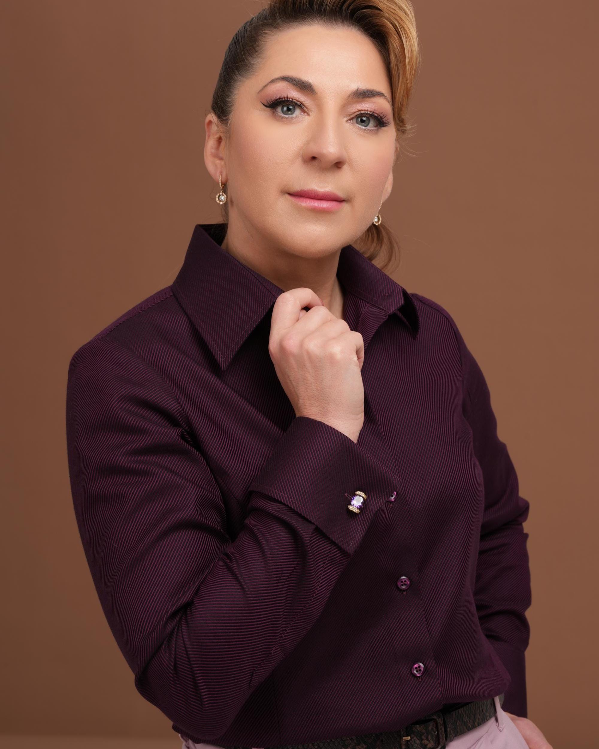 burgundy dress shirt for woman Amazon.com: Women's Long Sleeve Carefree Poplin Uniforms Dress Shirt Burgundy XS : Clothing, Shoes & Jewelry