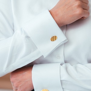Premium quality luxurious Easy Care  white cotton blouse. White french cuff blouse SLIM FIT. Ladies french cuff business blouses. White button up dress shirt womens. French cuff white shirt women´s. White button down shirt women´s long sleeve