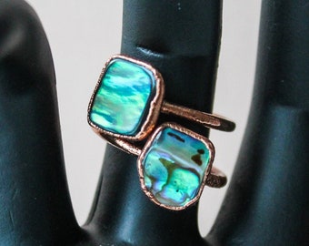 Irregular shape abalone shell copper ring