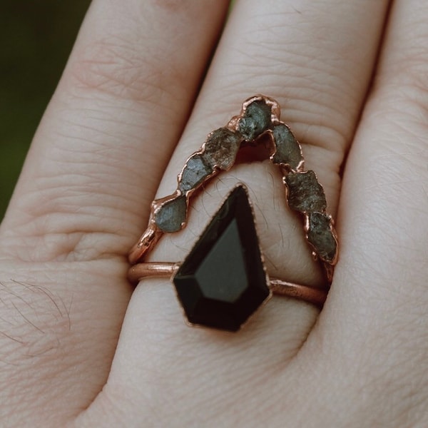 Black onyx copper kite ring / ring set