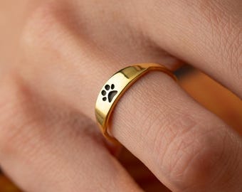 Sterling Silver Paw Print Ring Custom Dog Mom Ring Engraved Pet Ring Cat Paw Ring Paw Print Gold Ring Pet Remembrance Gift for Animal Lovers