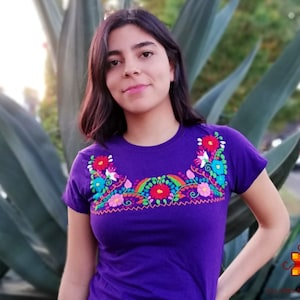 Mexican Tshirt embroidered flowers short sleeve - Top handmade color purple - huipil blouse mexican clothing