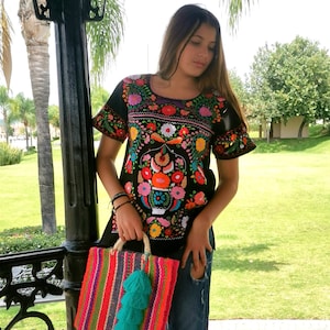 Mexican blouse embroidered flowers. Boho Blouse short sleeve. Handmade blouse. mexican style